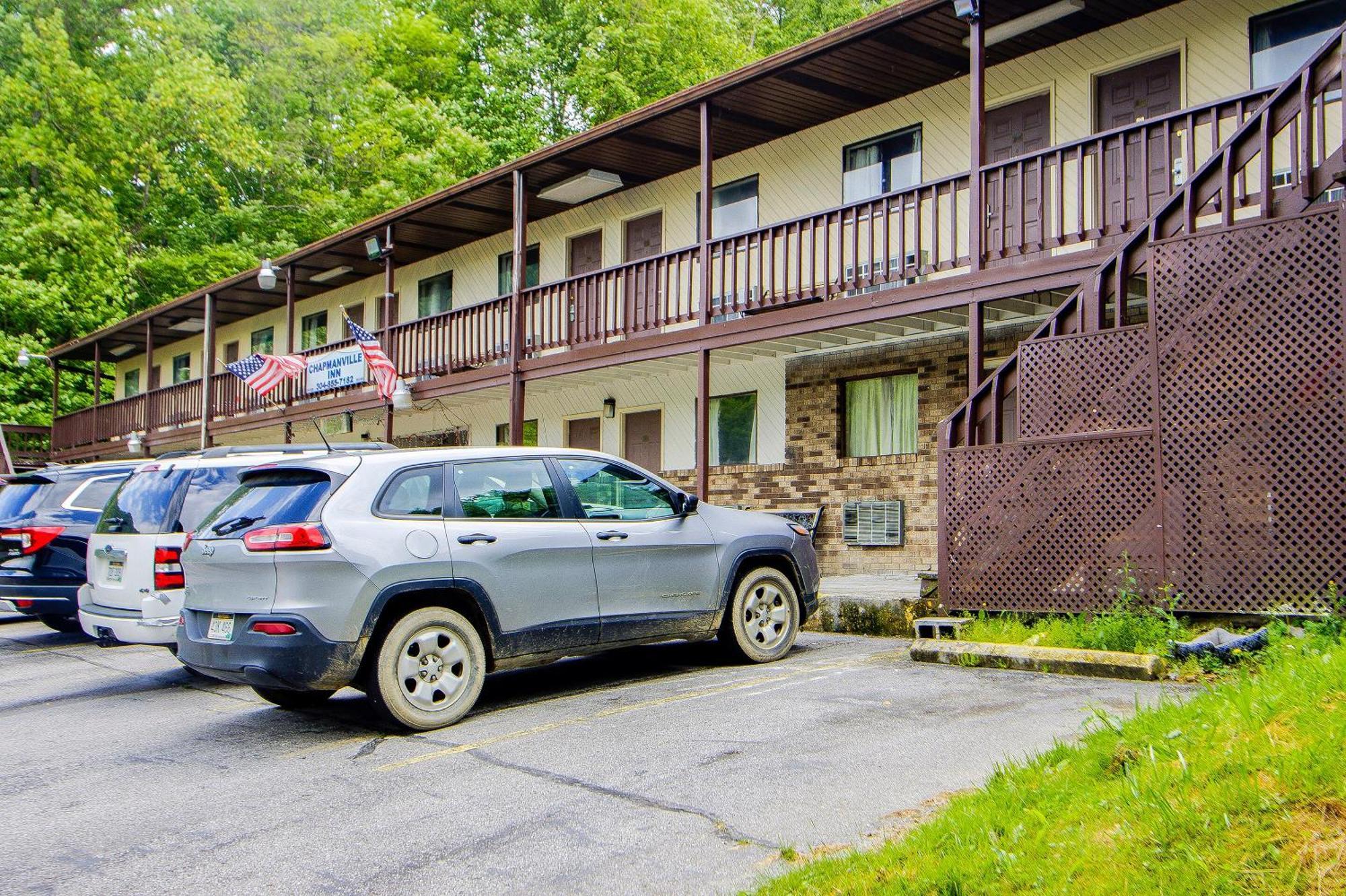 Oyo Hotel Chapmanville Inn, Wv - Hwy 119 Kültér fotó