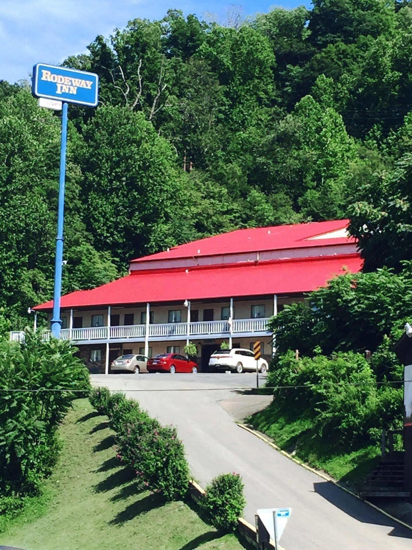 Oyo Hotel Chapmanville Inn, Wv - Hwy 119 Kültér fotó